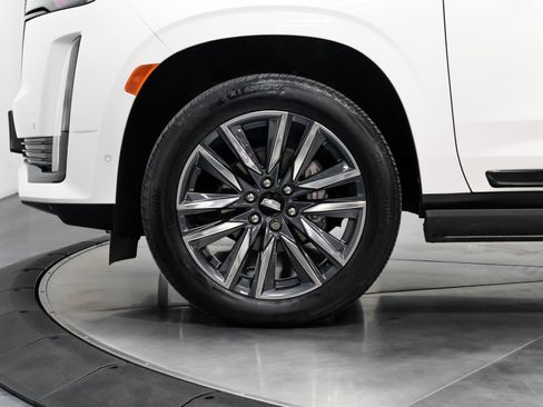 Used 2022 Cadillac Escalade Sport Platinum image 18