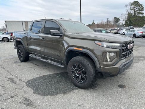 Used 2025 GMC Canyon Elevation image 9