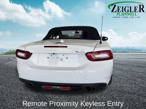 Used 2020 FIAT 124 Spider Classica w/ Technology Group RWD image 5
