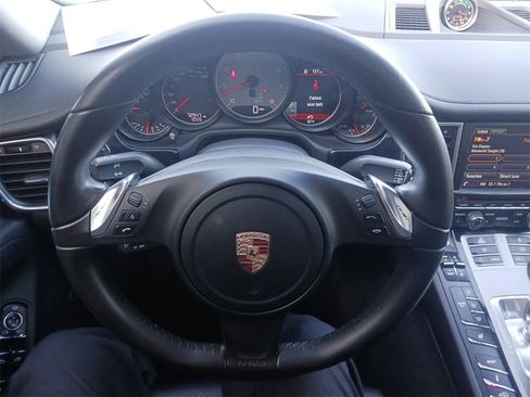 Used 2013 Porsche Panamera S image 17