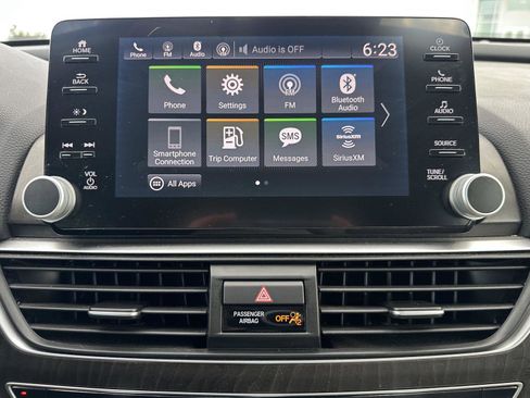 Used 2018 Honda Accord EX image 28