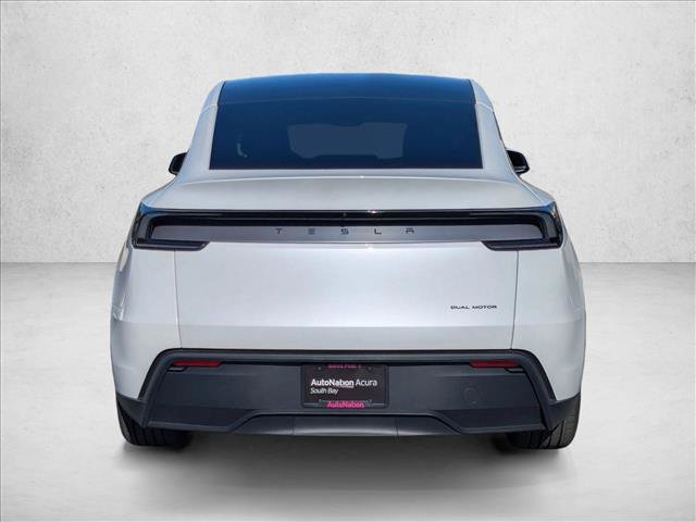 Used 2026 Tesla Model Y AWD image 6