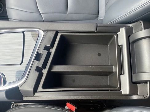 Certified 2024 Buick Enclave Essence w/ Sport Touring Edition image 16