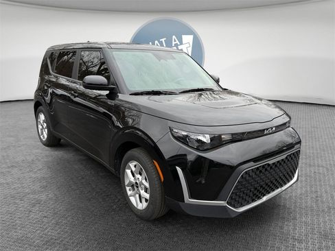 Certified 2023 Kia Soul LX w/ Option Group 015 image 1