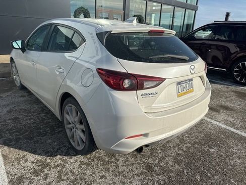 Used 2017 MAZDA MAZDA3 Grand Touring image 4