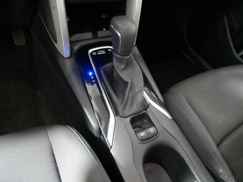 Used 2024 Toyota Corolla Cross AWD Hybrid image 24
