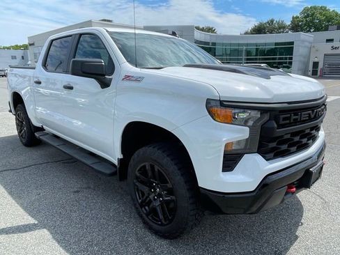 Used 2024 Chevrolet Silverado 1500 Custom Trail Boss AWD/4WD image 3