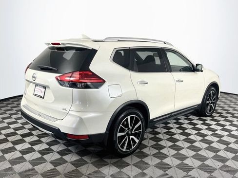 Used 2017 Nissan Rogue SL w/ SL Premium Package FWD image 8