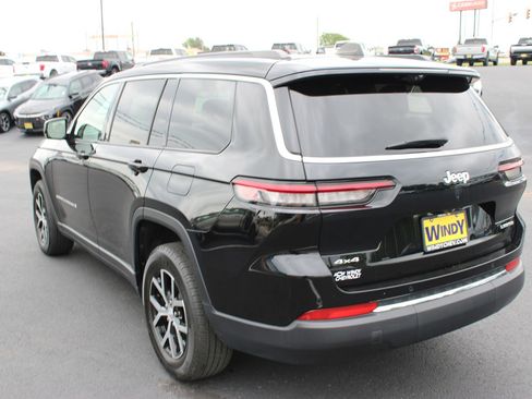Used 2024 Jeep Grand Cherokee L Limited w/ Luxury Tech Group II AWD/4WD image 6