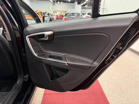 Used 2015 Volvo S60 T5 Premier Plus image 24