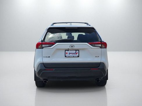 Certified 2022 Toyota RAV4 XLE w/ Convenience Package FWD image 6