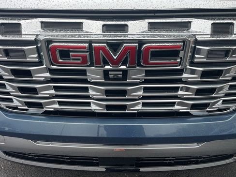 New 2026 GMC Terrain Denali image 4