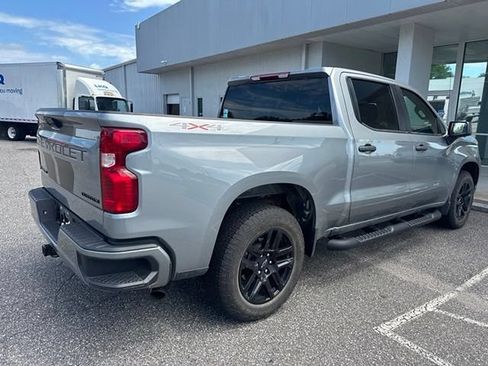 Used 2023 Chevrolet Silverado 1500 Custom w/ Rally Edition AWD/4WD image 4