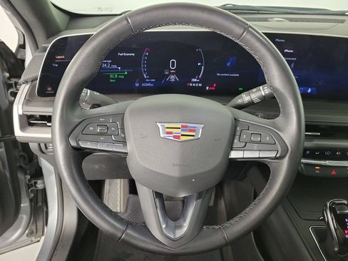Certified 2025 Cadillac XT4 Premium Luxury FWD image 21