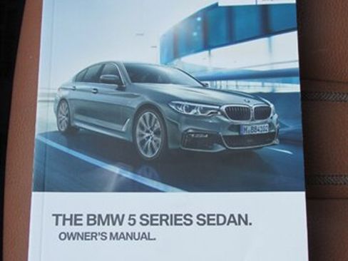 Used 2017 BMW 530i xDrive AWD/4WD image 32