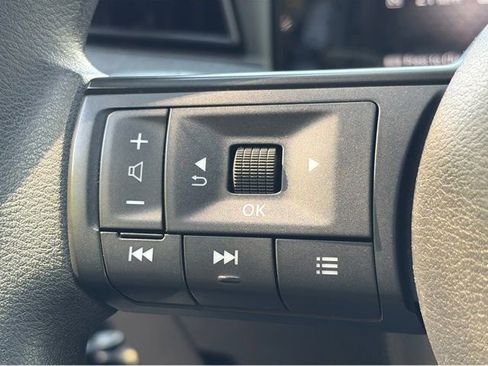 Certified 2025 Nissan Kicks SV FWD image 11