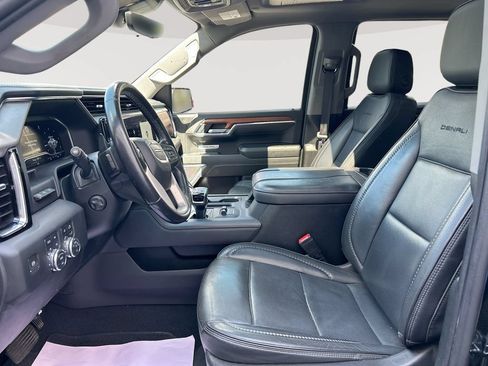 Used 2023 GMC Sierra 1500 Denali w/ Denali Reserve Package AWD/4WD image 23