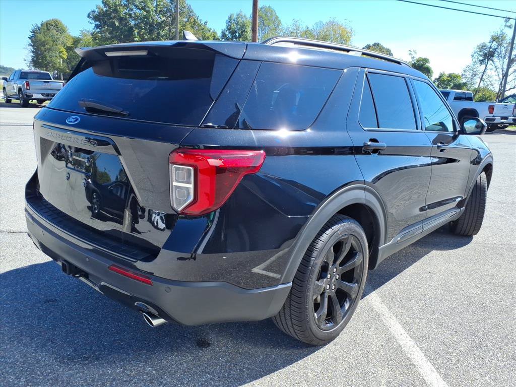 Used 2023 Ford Explorer ST-Line w/ Class IV Trailer Tow Package RWD image 4