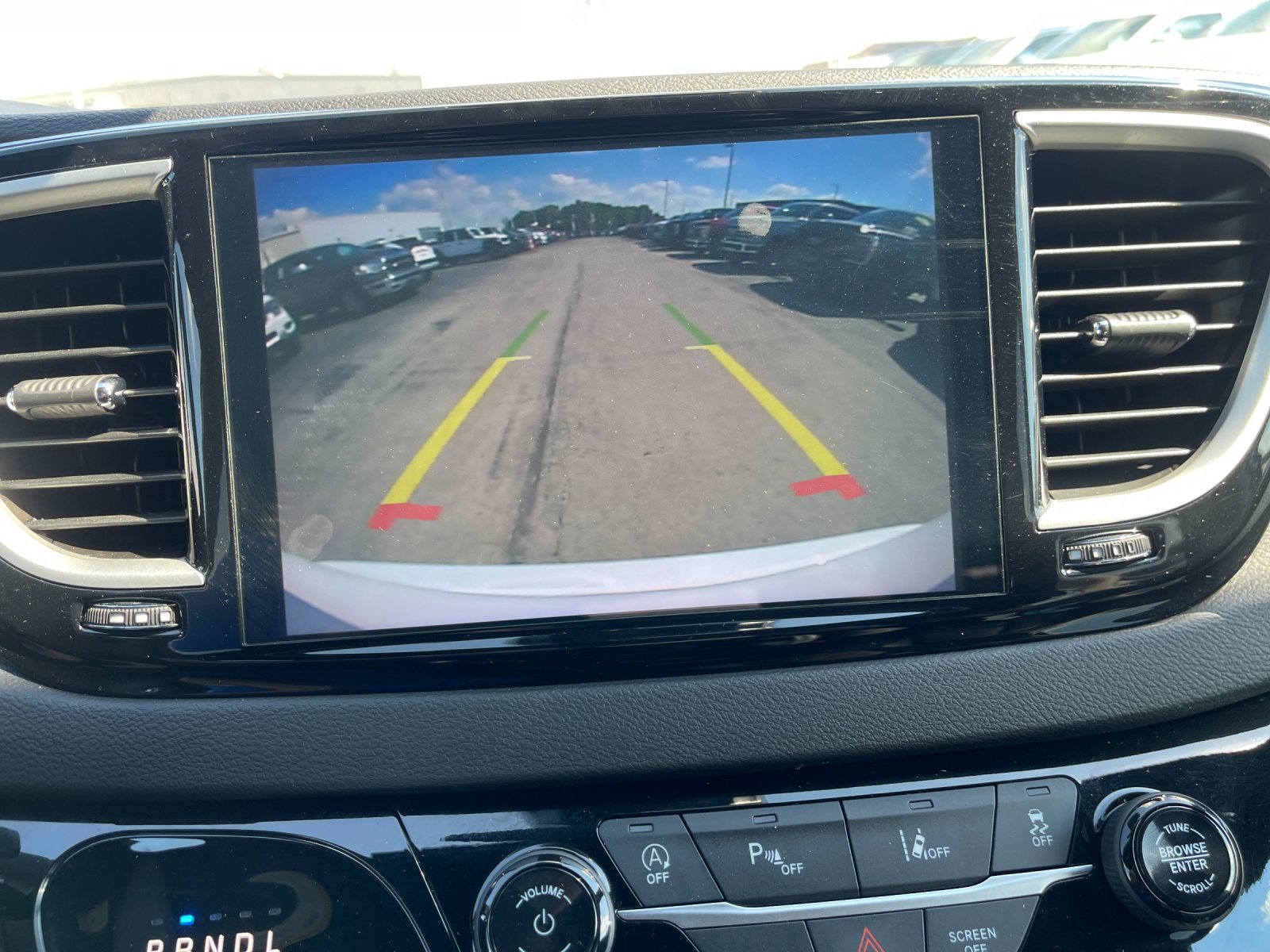 Used 2025 Chrysler Pacifica Select FWD image 23