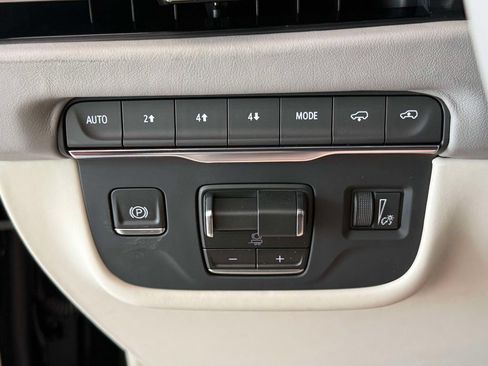 Used 2026 Cadillac Escalade Platinum Sport w/ LPO, ONYX Package AWD/4WD image 27