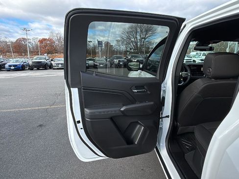 New 2026 GMC Canyon Elevation image 28