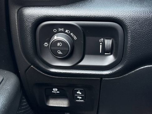 Used 2021 RAM 1500 Lone Star image 23