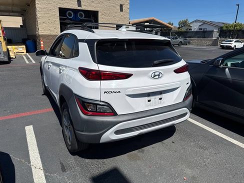 Certified 2022 Hyundai Kona SEL AWD/4WD image 2