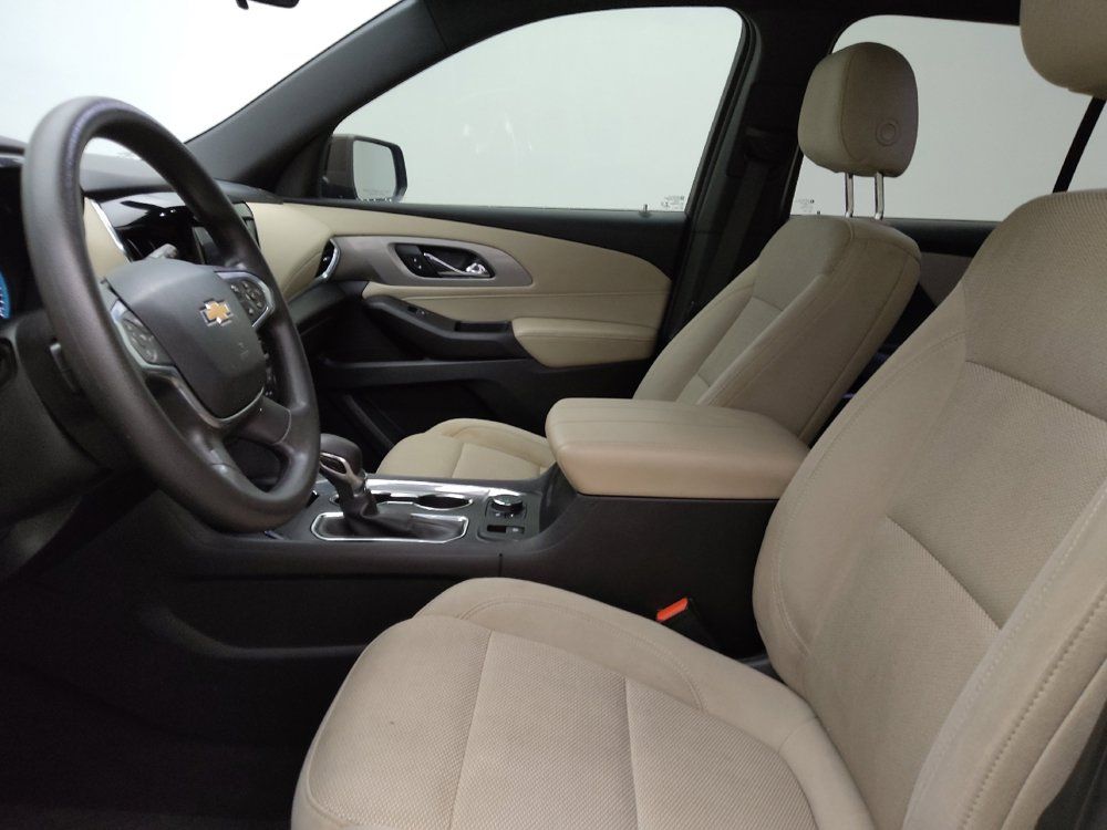 Used 2022 Chevrolet Traverse LS FWD image 17