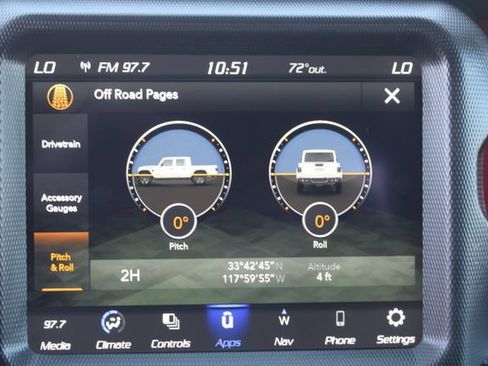 Used 2023 Jeep Gladiator Rubicon w/ Trailer Tow Package AWD/4WD image 35