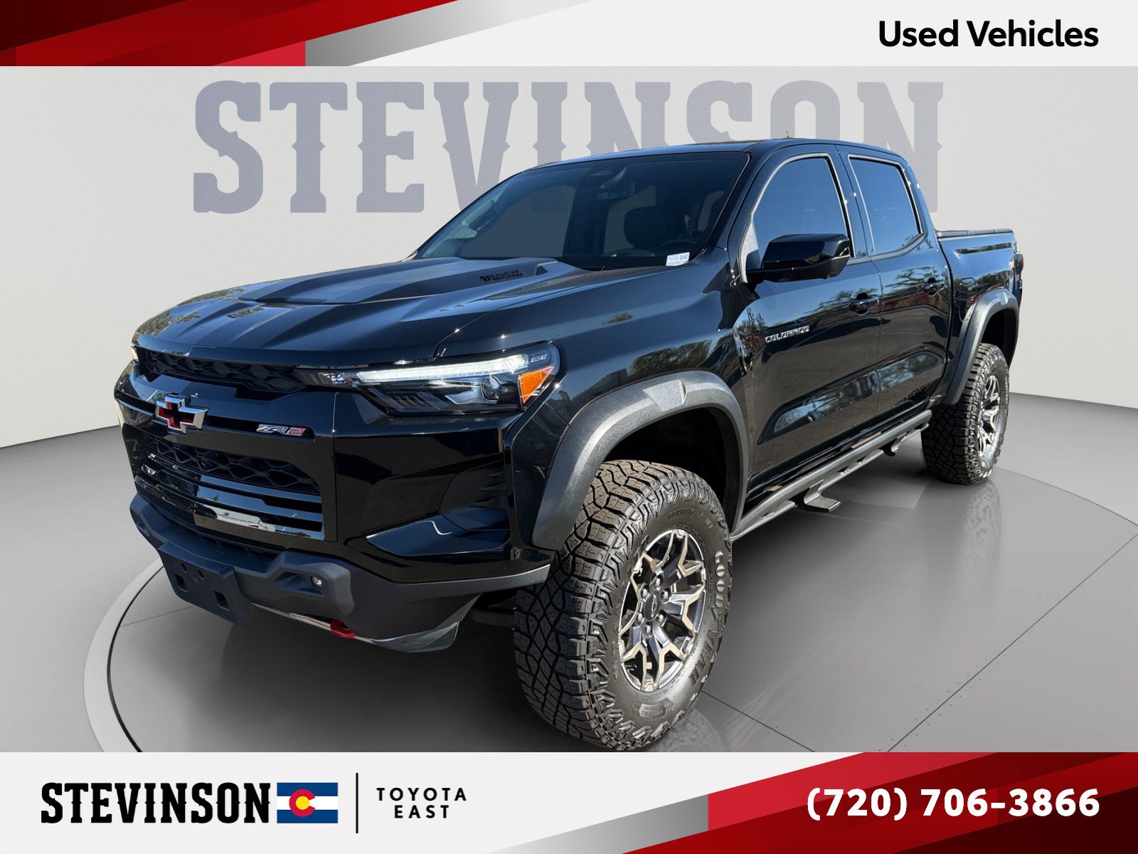Used 2025 Chevrolet Colorado ZR2 w/ Technology Package AWD/4WD image 1