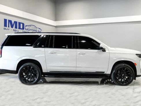 Used 2021 Cadillac Escalade ESV Sport w/ Heavy-Duty Trailer Package AWD/4WD image 10
