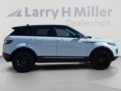 Used 2016 Land Rover Range Rover Evoque SE AWD/4WD image 6