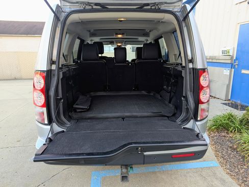 Used 2011 Land Rover LR4 HSE image 8