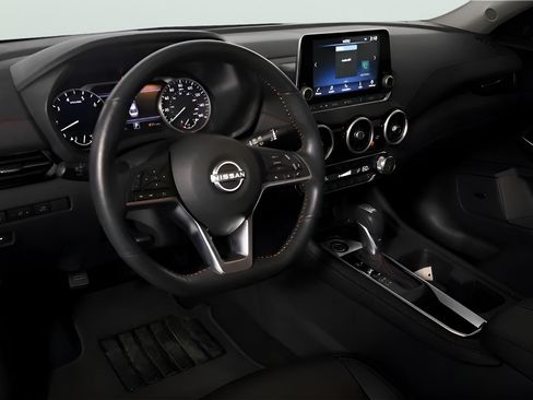 Used 2024 Nissan Sentra SR w/ SR Premium Package FWD image 15