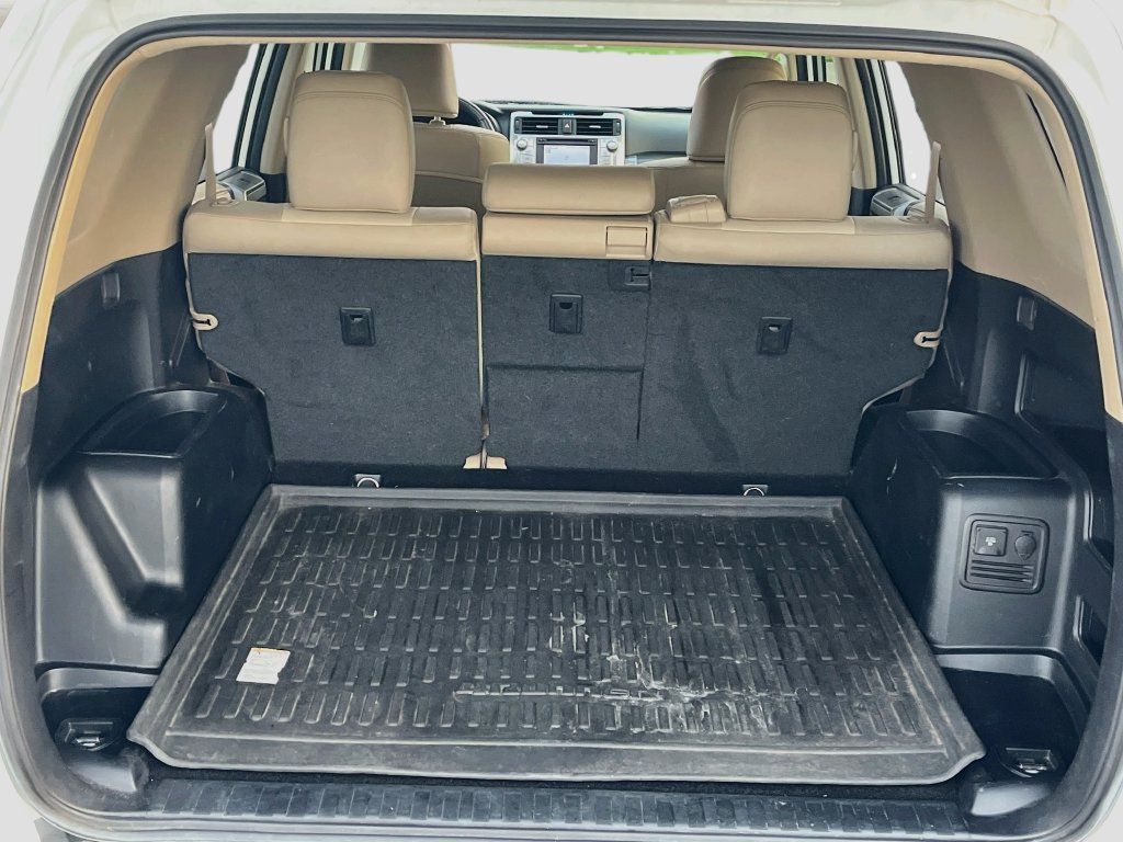 Used 2018 Toyota 4Runner SR5 Premium AWD/4WD image 27