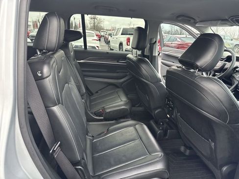 Used 2023 Jeep Grand Cherokee L Limited w/ Luxury Tech Group II image 34