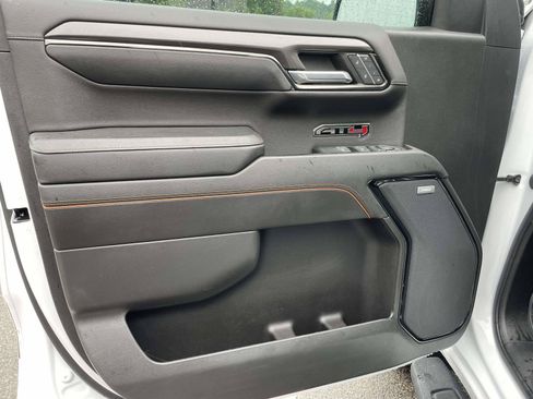 Used 2023 GMC Sierra 1500 AT4 w/ AT4 Premium Package AWD/4WD image 5