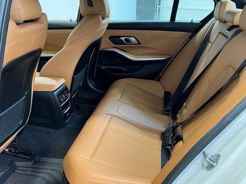 Used 2023 BMW 330i xDrive Sedan w/ Premium Package image 22