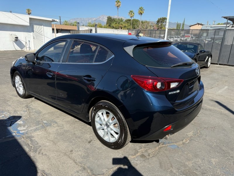 Used 2014 MAZDA MAZDA3 i Touring FWD image 10