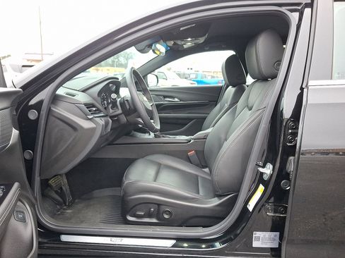 Used 2025 Cadillac CT4 Luxury image 13