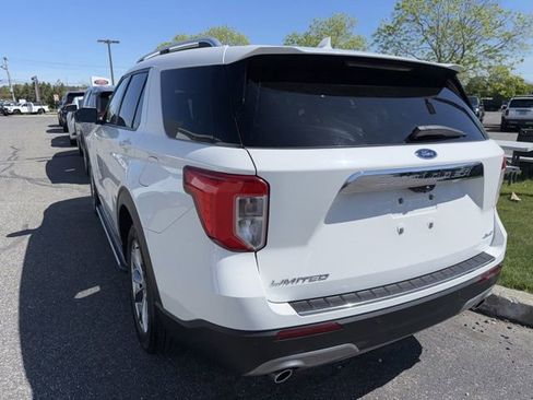 Used 2021 Ford Explorer Limited w/ Equipment Group 301A AWD/4WD image 5