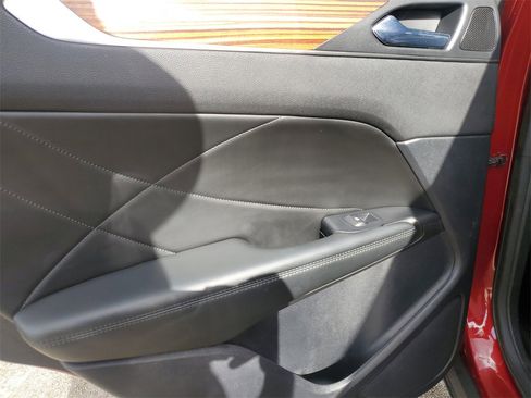 Used 2015 Lincoln MKC FWD w/ Equipment Group 101A Select image 10