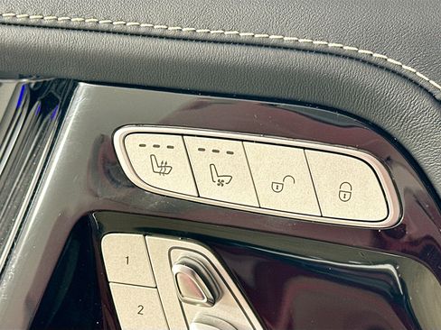 Certified 2022 Mercedes-Benz G 63 AMG 4MATIC image 26