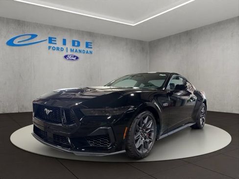 New 2026 Ford Mustang GT Premium w/ GT Performance Package RWD image 9