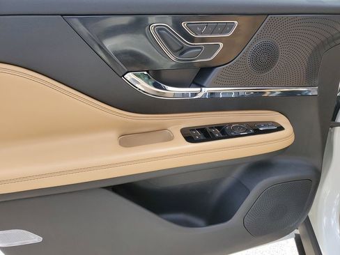 Certified 2023 Lincoln Corsair Reserve image 17