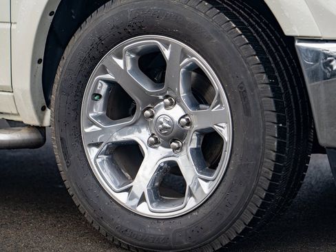 Used 2018 RAM 1500 Laramie w/ Convenience Group image 7