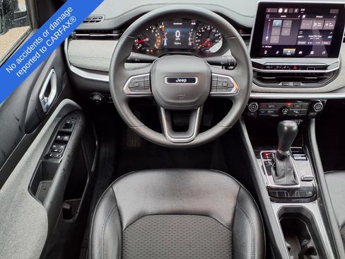 Used 2024 Jeep Compass Latitude AWD/4WD image 15