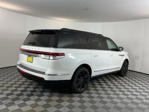 Used 2022 Lincoln Navigator L Black Label image 4