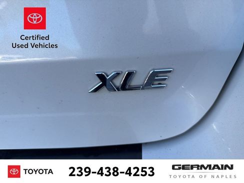 Used 2020 Toyota Sienna XLE image 5