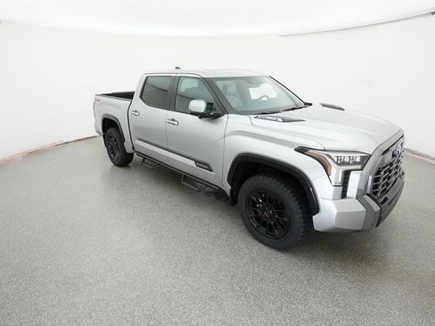 New 2024 Toyota Tundra Platinum image 29